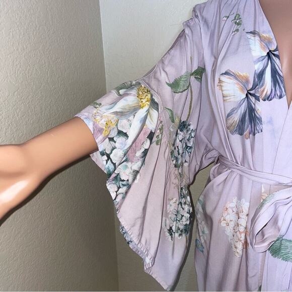 Plum Pretty Sugar ruffled hem and sleeve's floral print robe SZ XS/S above knee - Picture 4 of 10